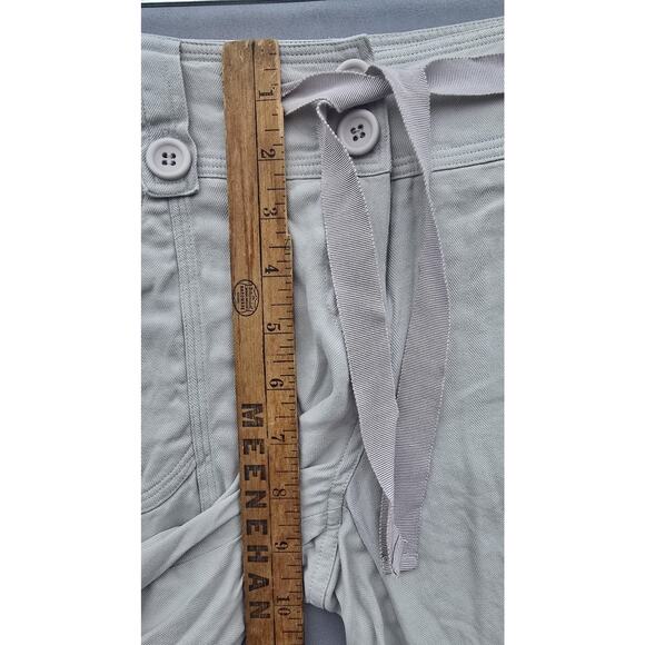 White House Black Market Capri Pants Womens 4 Gray Silk Cargo Embroidered - Picture 7 of 10